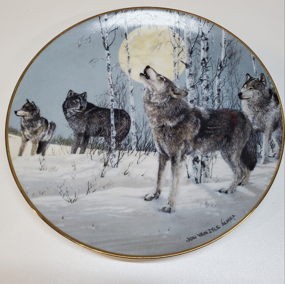 Jon Van Zyle Wolf Art Plate - Artic Majesty "Song to the Wilderness"